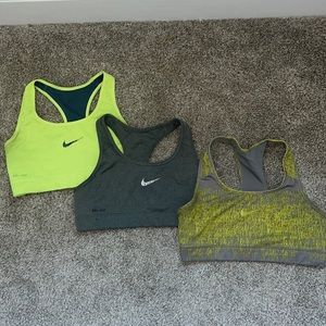 3 Nike Spirts bras